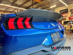 Ford Mustang Rear Decklid Spoiler Module - Carbon Fiber